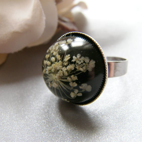 Winter Snowflake Real Queen Anne's Lace Resin Ring - SNOWFLAKE