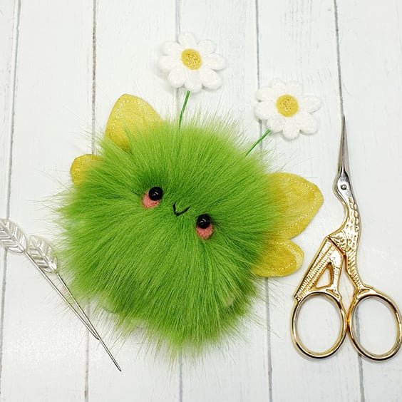 Tiny Plush Daisy Fairy Art Doll