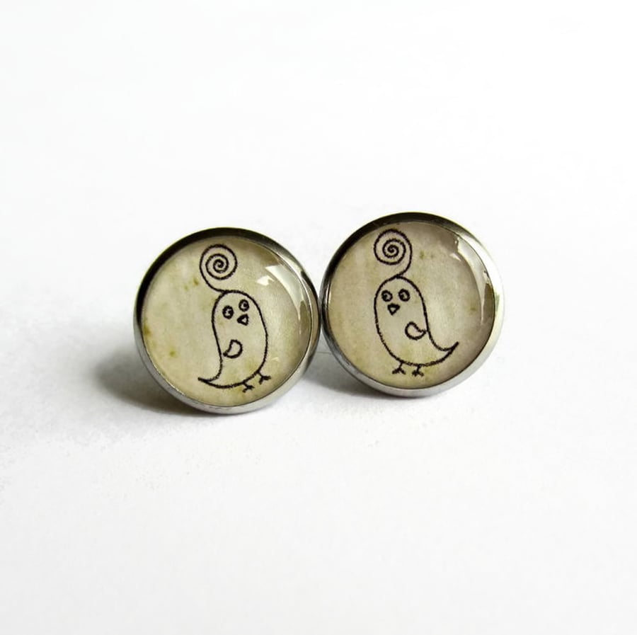 Quirky Bird Picture Resin Stud Earrings - Hypoallergenic