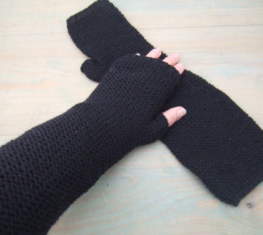 Black Elbow Length Fingerless Gloves