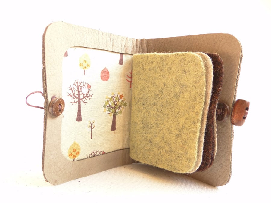 Needle Case in Cream Leather - Tree Fabric Interior - Needle Book