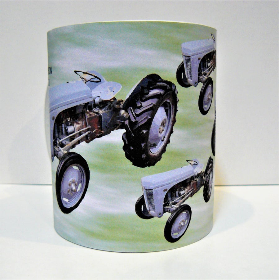 TRACTOR,FERGUSON T20 TRACTOR,CERAMIC MUG, LITTLE GREY FERGI