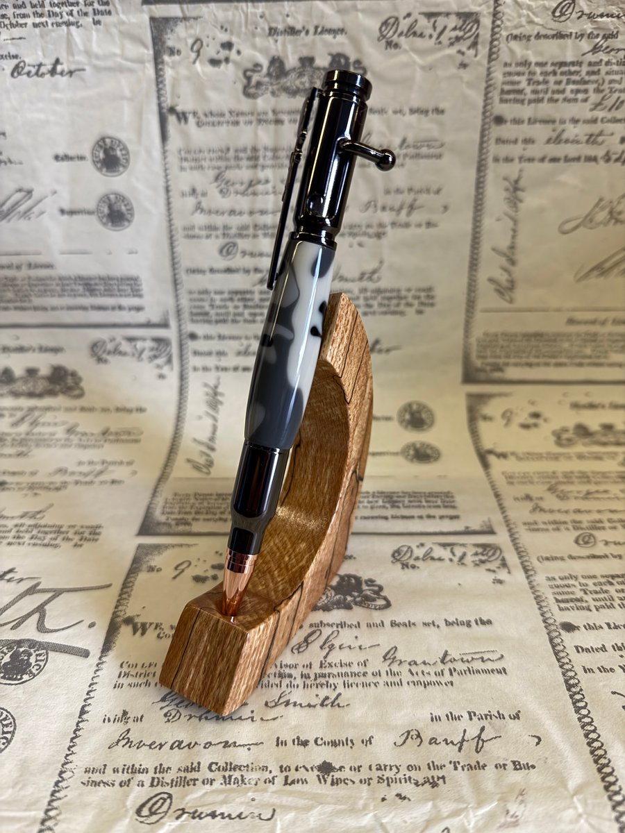 Bolt action pen with Urban Camoflaged body