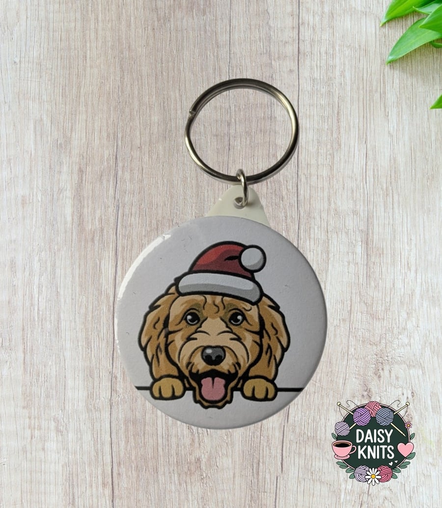 Goldendoodle Keyring with Santa Hat - Perfect Gift for Goldendoodle Owners