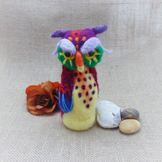Model of an Owl, Needle Felted Owl, Bright Owl Figurine, Colourful Owl Ornament,