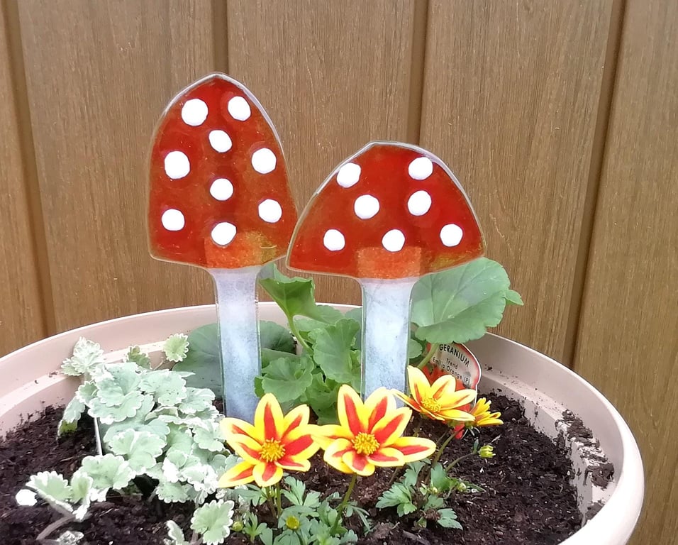 Fused Glass Toadstool Garden Stakes: Colorful Plant Pot Decoration, Set of Two