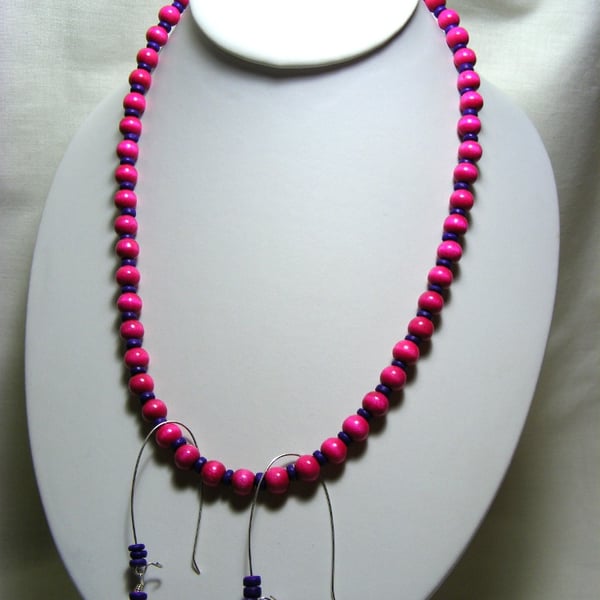 Dark Purple and Cerise Wooden Jewellery Set