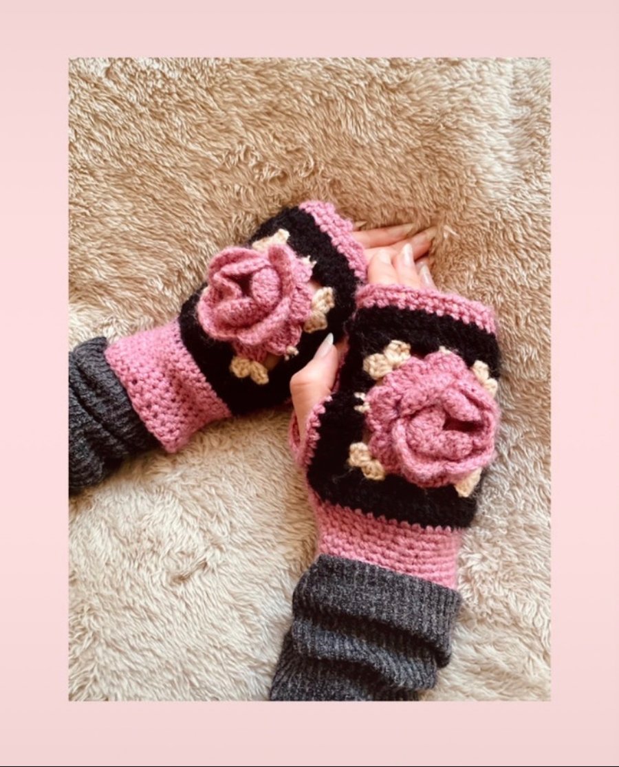 3D rose crocheted hand warmers