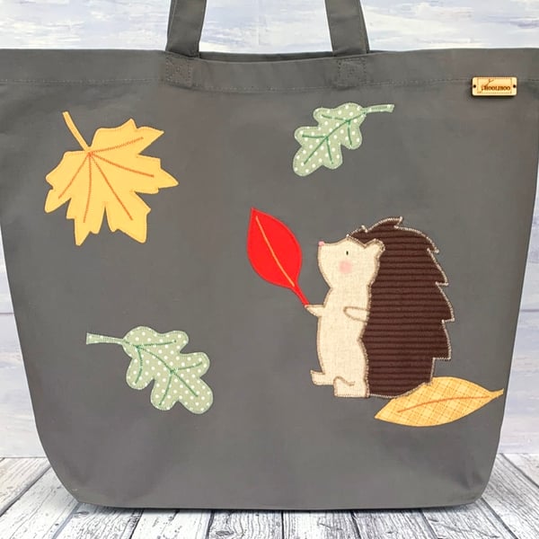 Hedgehog & Autumn leaves Tote