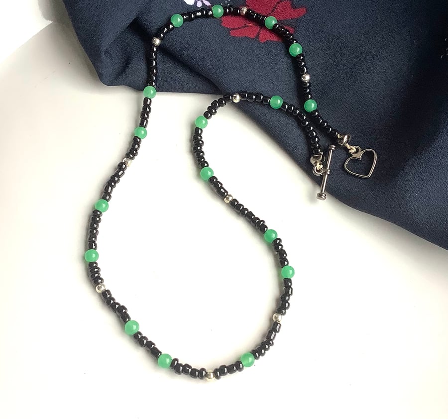 Jade & bead single strand necklace with silver coated beads