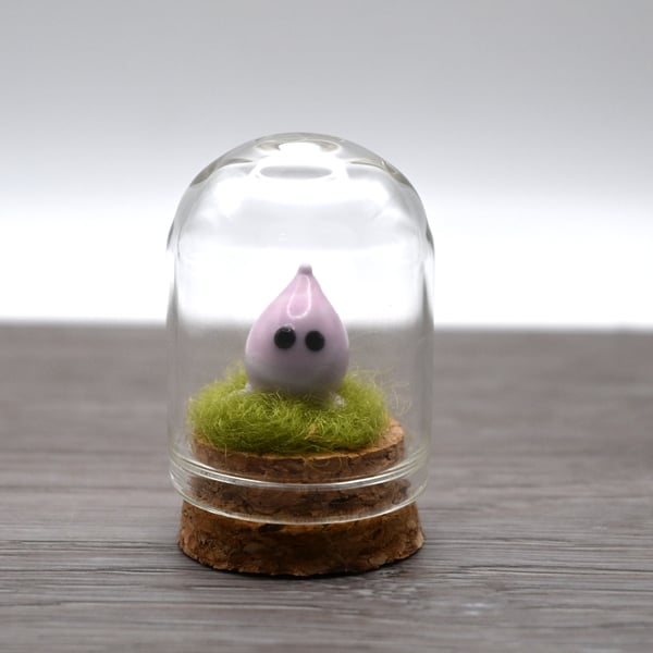 small glass wisp keepsake figure