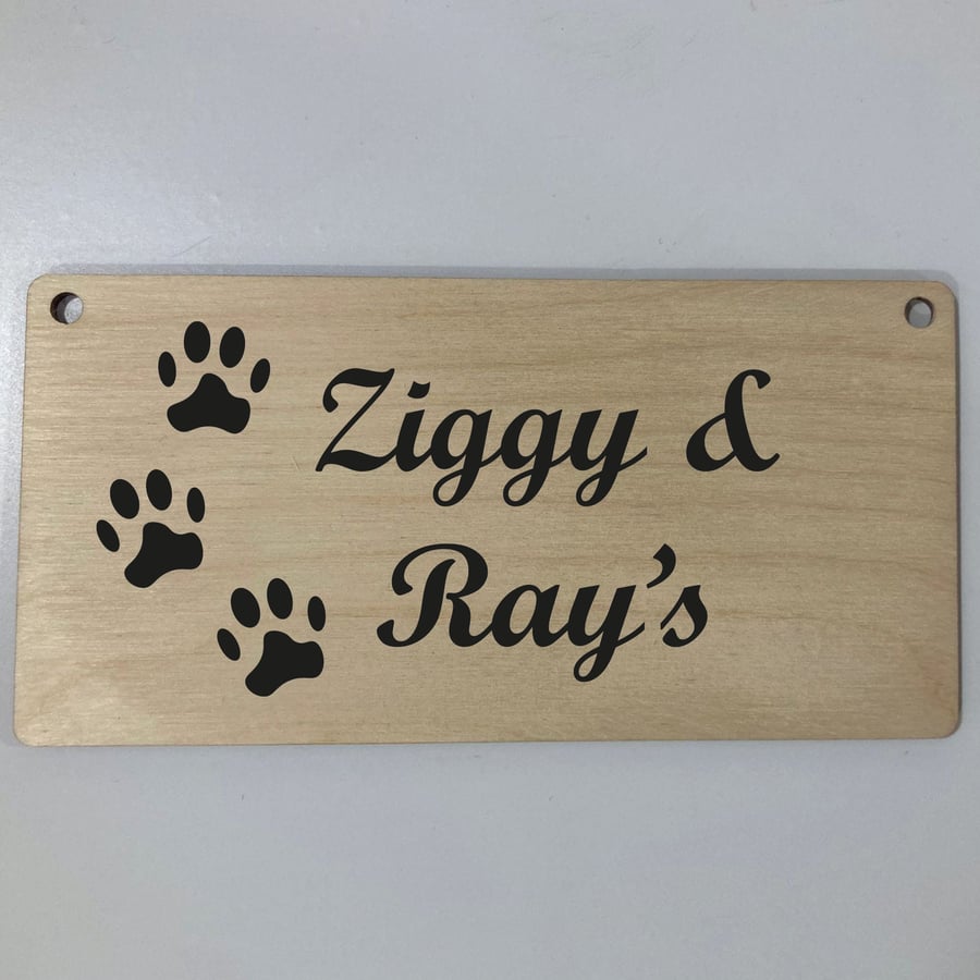 Personalised three paws hanging pet name plaque Cat and Dog's Room Pet's Space