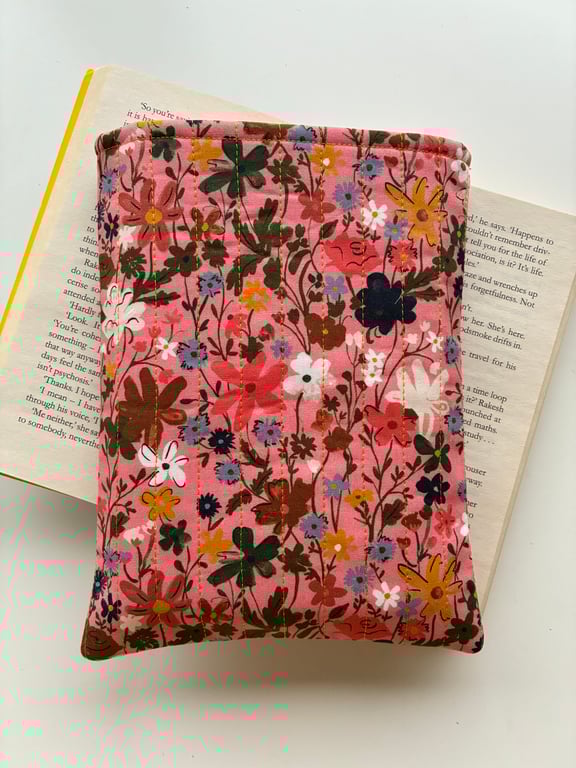 Meadow Flowers Print Quilted Fabric Book Sleeve - Paperback Size