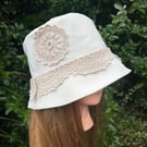 Reversible bucket hat - Cream cotton - upcycled 