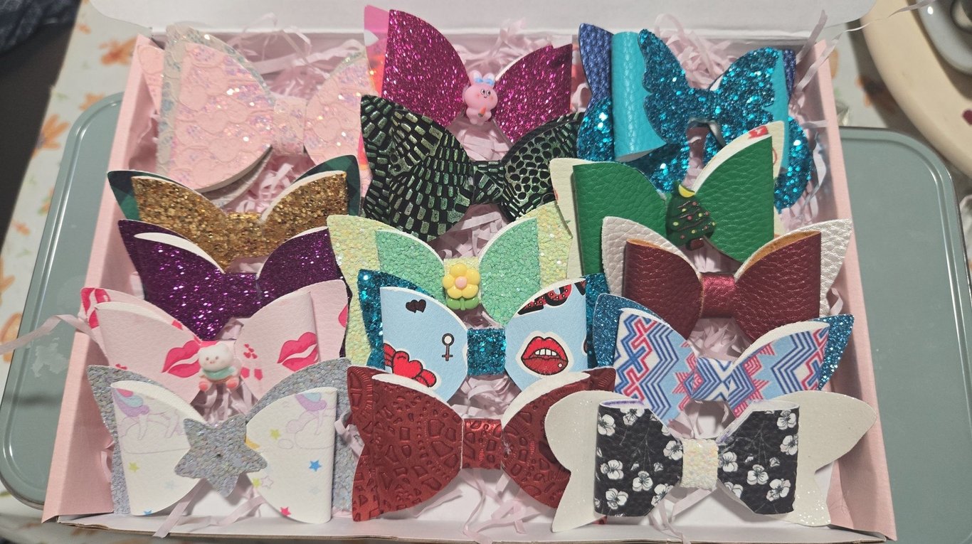 Handmade Hair Bow - Regular Size