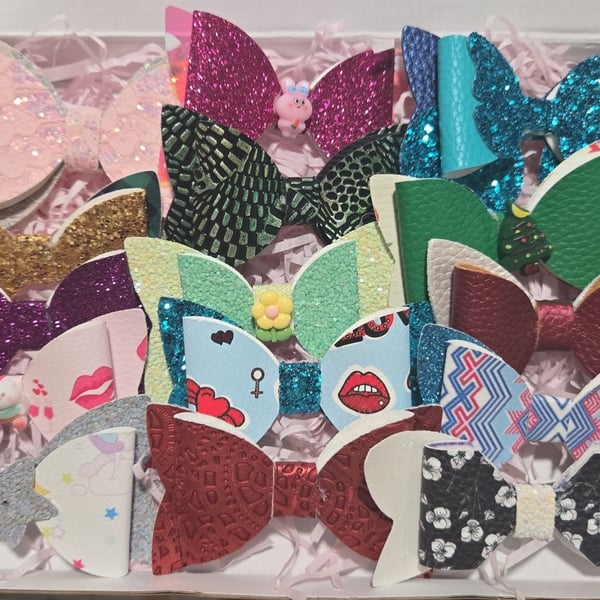 Handmade Hair Bow - Regular Size