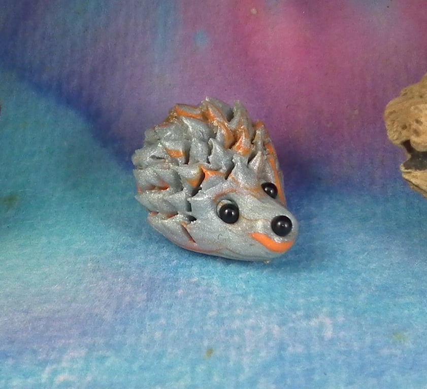 Silver High'n'Over Baby Hedgehog 'Hanni' OOAK Sculpt by Ann Galvin