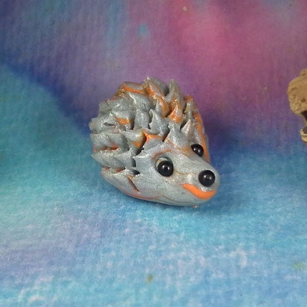 Silver High'n'Over Baby Hedgehog 'Hanni' OOAK Sculpt by Ann Galvin