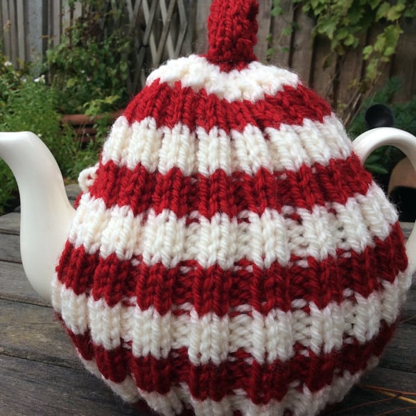 Red and White Tea Cosy, knitted 6 cup pot
