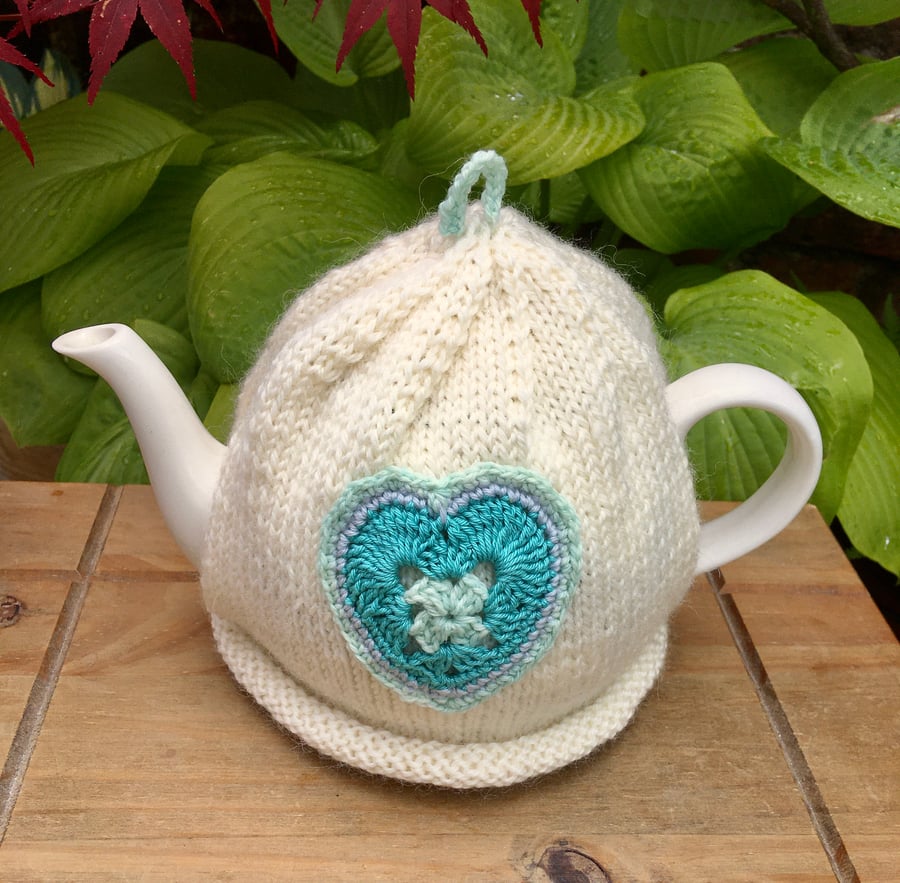 Turquoise Heart Tea Cosy, Vintage Crochet Tea Cozy
