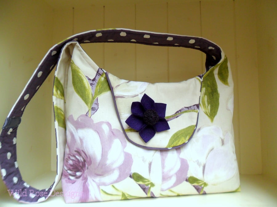 Floral print Hobo Bag. Shoulder bag. Across the body bag.