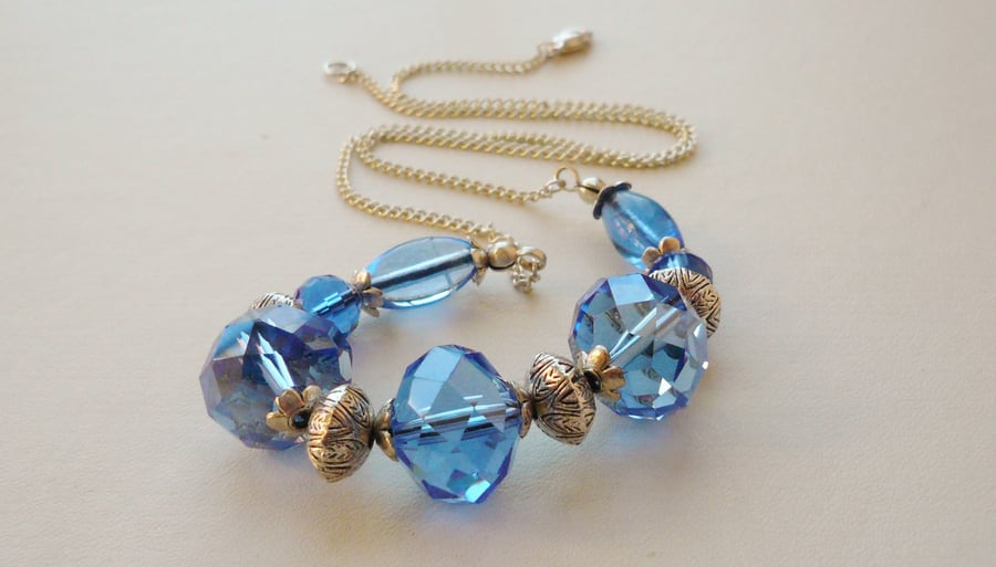 Collar Necklace Blue Clear Faceted Glass Bead   KCJ316