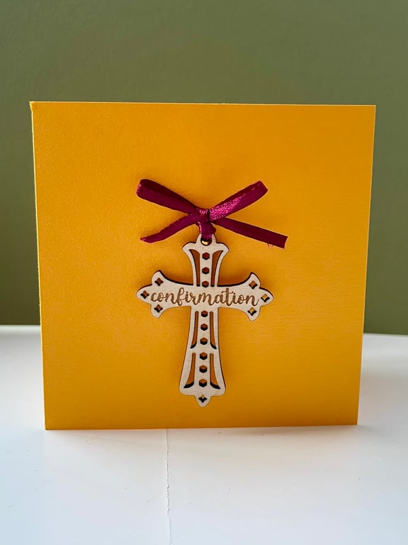 Blank card with detachable wooden 'confirmation' cross decoration