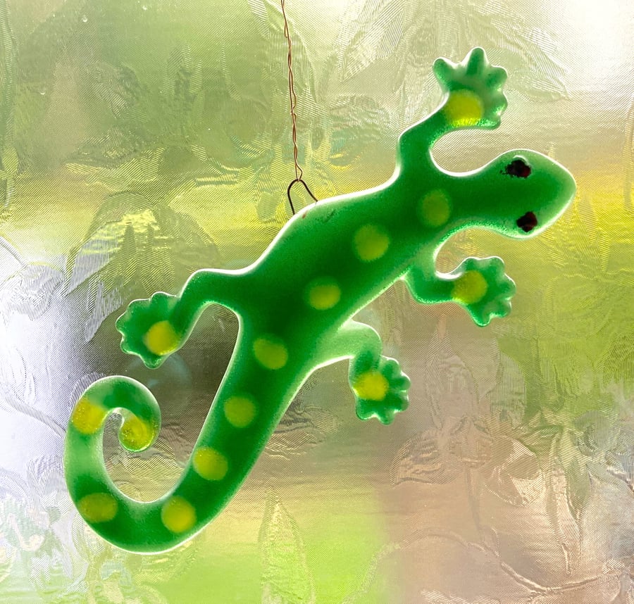 Gecko in green