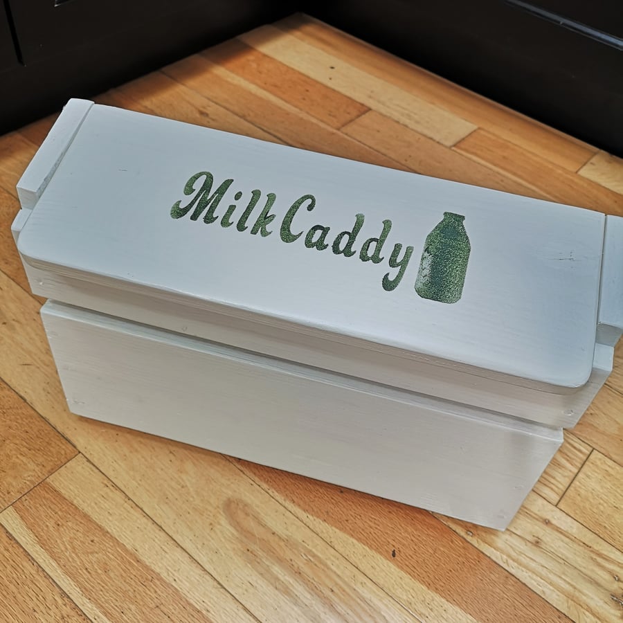 MilkCaddy - storage box for delivered milk
