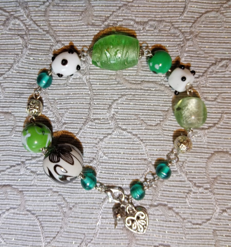 Chunky Silver Plated Green and White Glass Bead Bracelet