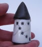 Miniature ceramic house - Image 4