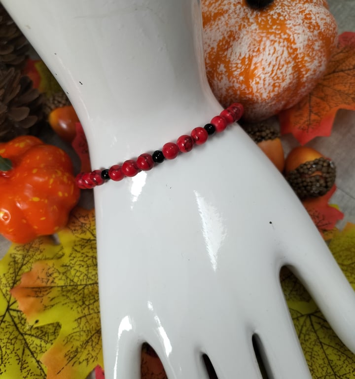 Red Turquoise and black agate elasticated bracelet