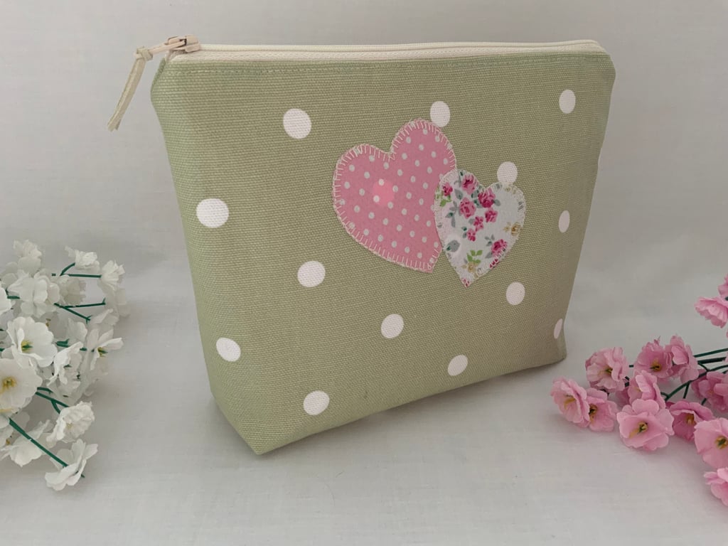 Cosmetic Bag, Zipped Pouch, Purse, Accessory Pouch, Make up Bag, Heart