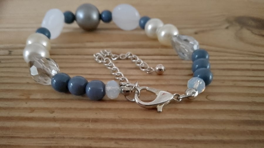 Handmade beaded bracelet