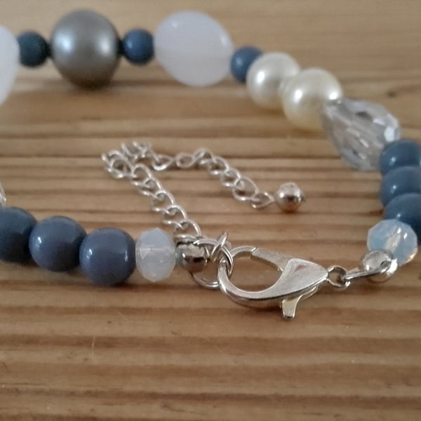 Handmade beaded bracelet