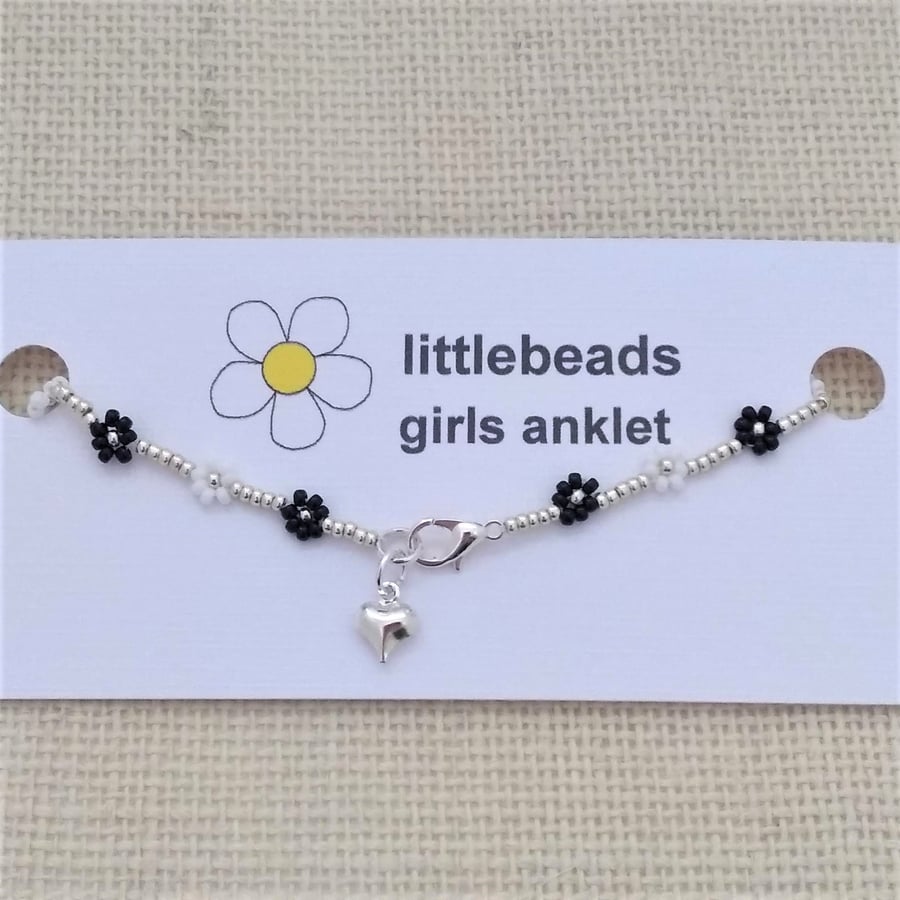 Black and White Daisy Beaded Anklet
