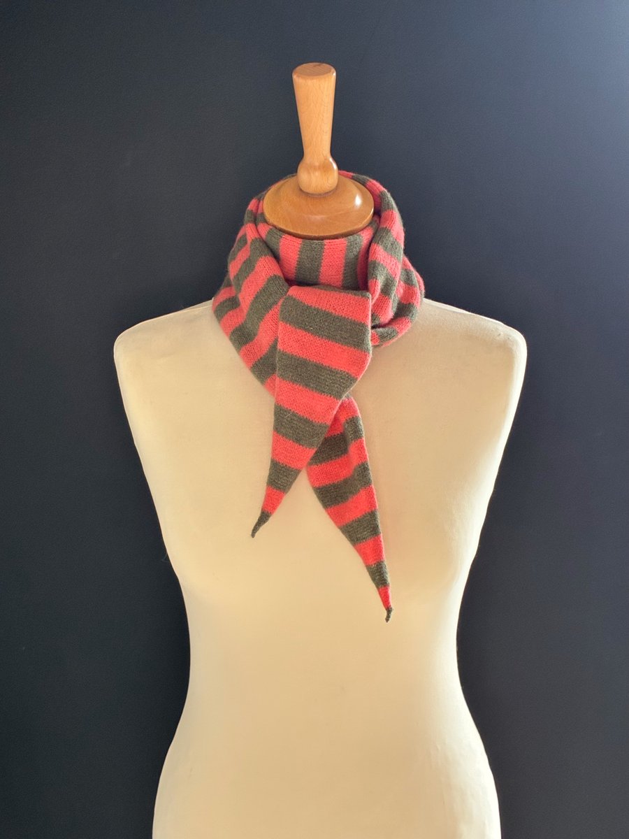 Long Pointy Scarf - Coral & Ranger