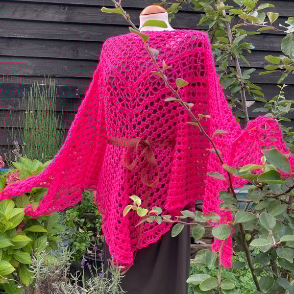 Handmade Lace Blouse Cover Up Handkerchief Top in Fuchsia Pink Merino Wool Yarn