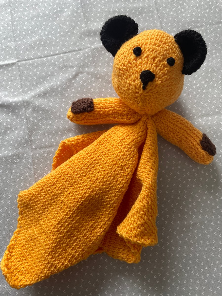 Hand Knitted Sooty Comforter Blanket