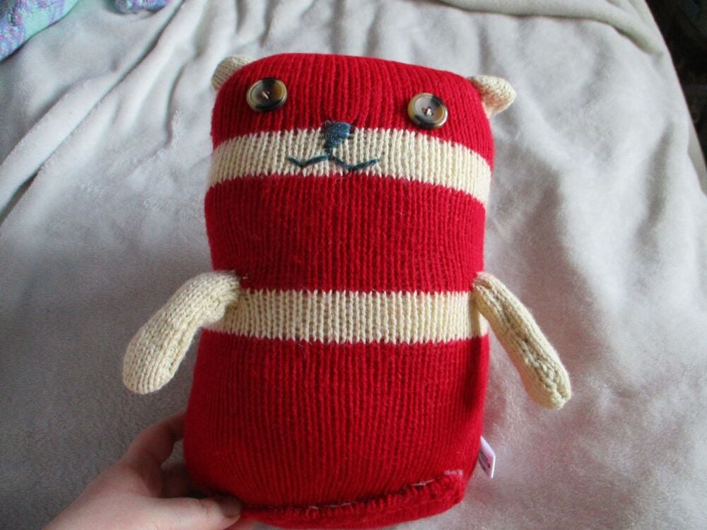 Deep Red with Cream Banded Giant Cat with Brown Black Eyes Knitted By KM