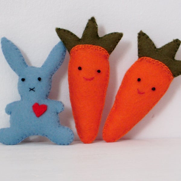 Rabbit brooch,textile brooch,carrot brooch,kawaii jewellery