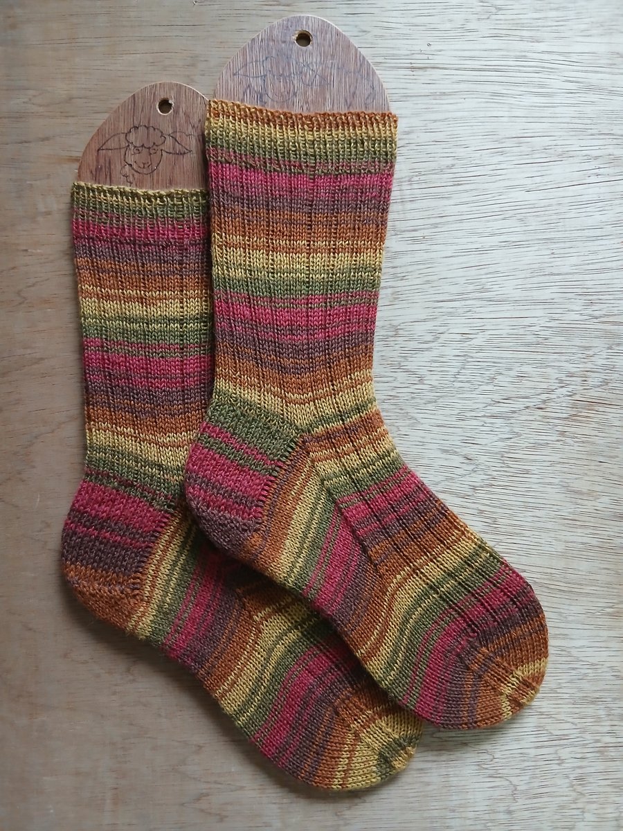 Socks, hand knitted, SMALL, adult size 4-5