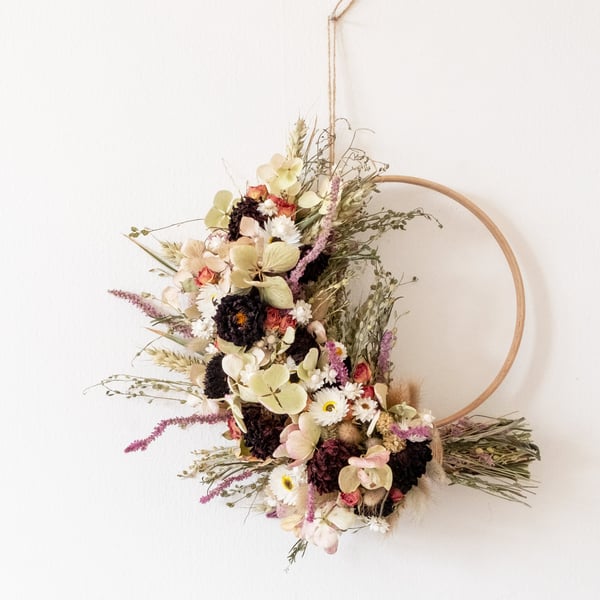 Dahlia and Hydrangea wreath