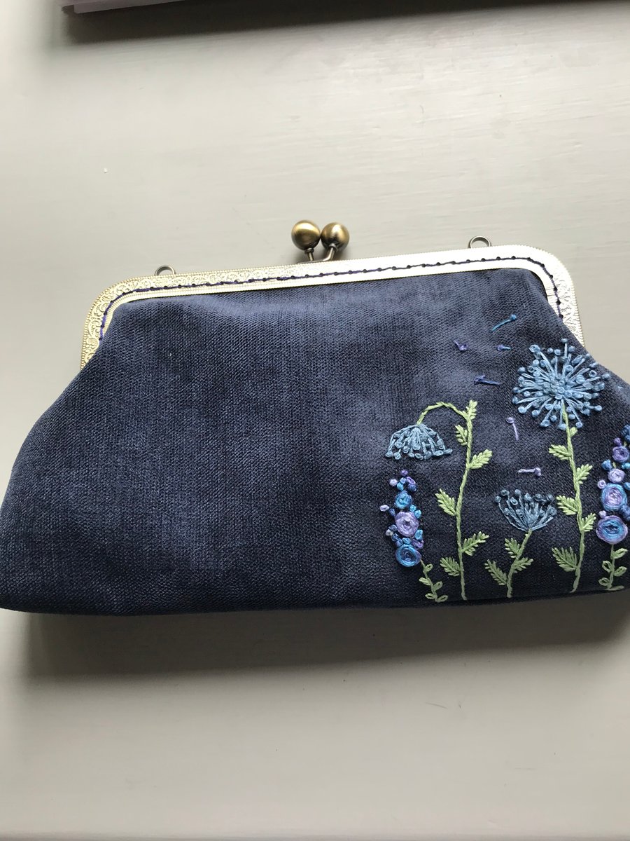 Navy Blue Velvet Embroidered Clasp Purse.