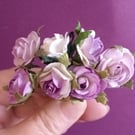 Mixed Pack Of 7 Lilac and White Mulberry Paper Roses On Green Wire Stems