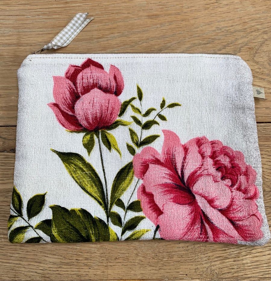 Rose barkcloth zip pouch