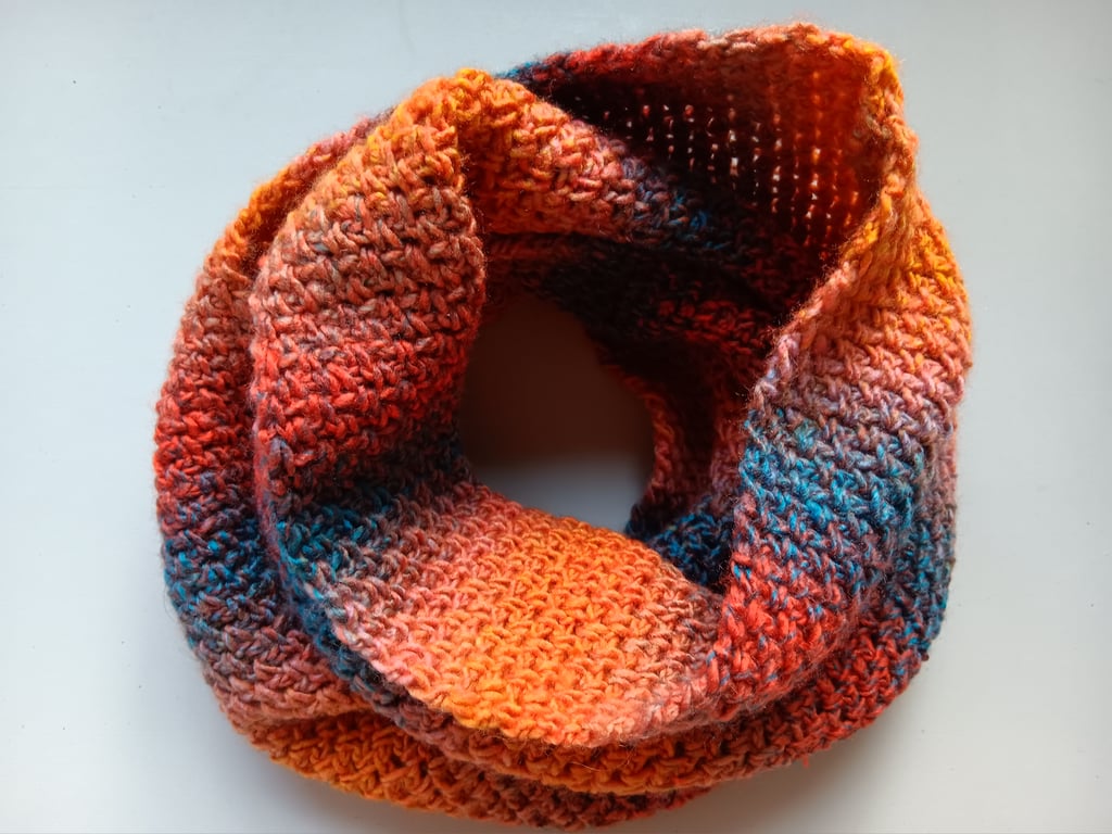 Crochet Infinity Scarf (Sun and Sea) - cosy and stylish!