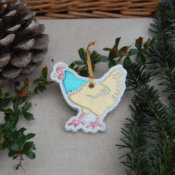 Christmas Hen Hanging Christmas Tree Ornament - Gold & Green