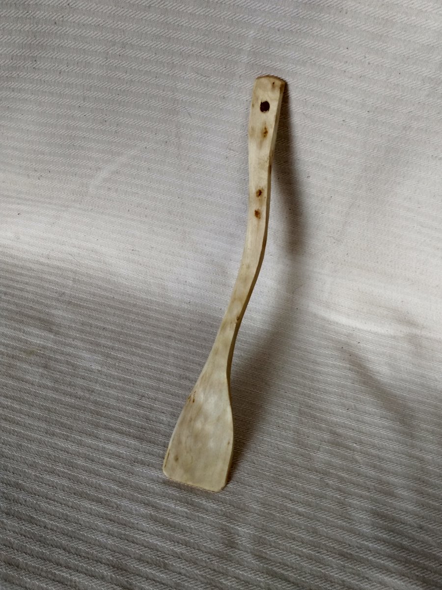 Spatula hand carved Willow - the chef's friend 