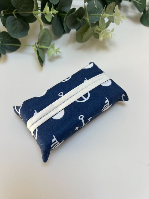 Tissue Holder: Nautical